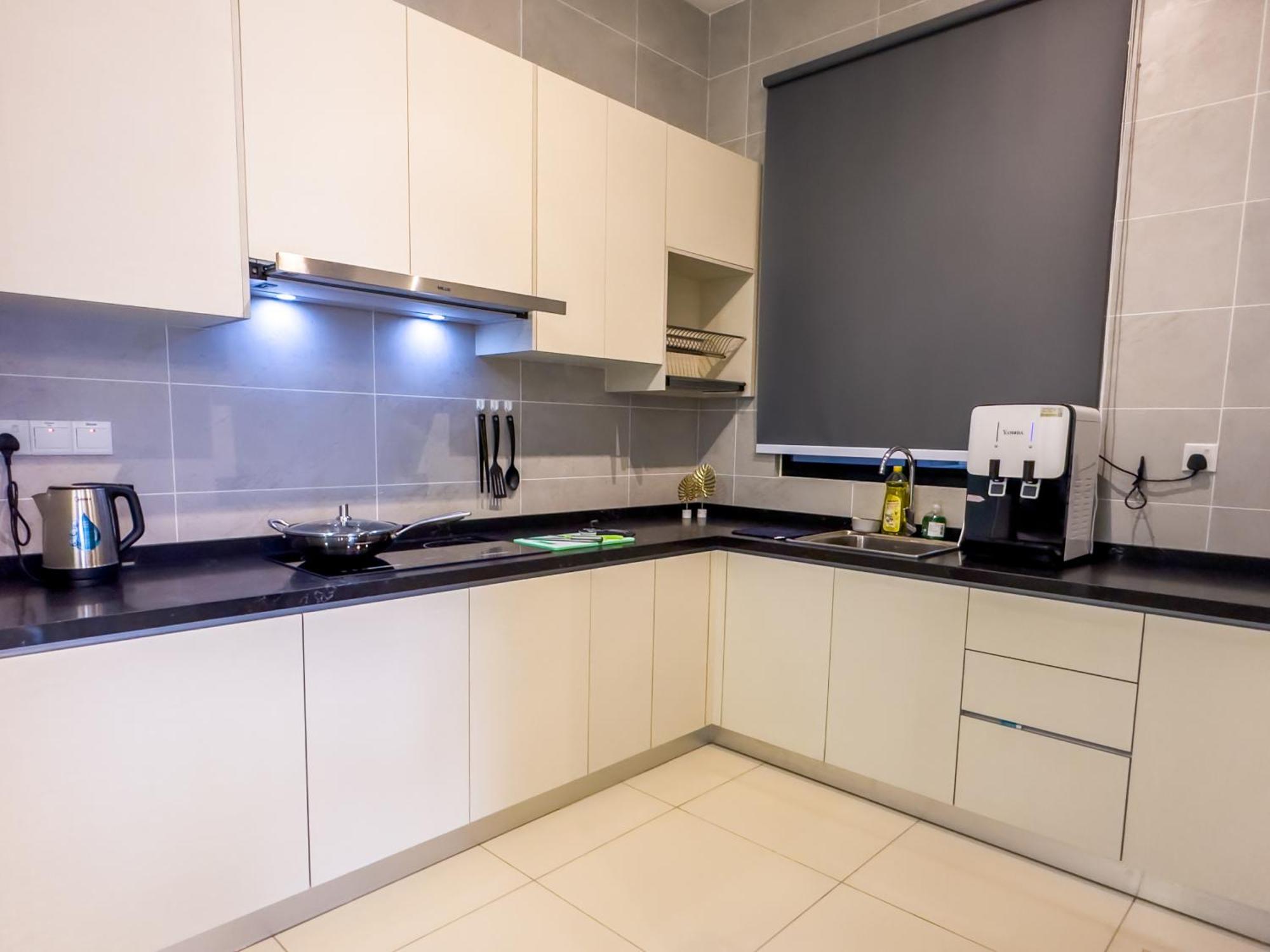 Twin Tower Residence By Nest Home【5 Mins Walk To Ciq】 Джохор-Бару Екстер'єр фото